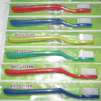 Cepillo Dental Economico 0,80 AR.